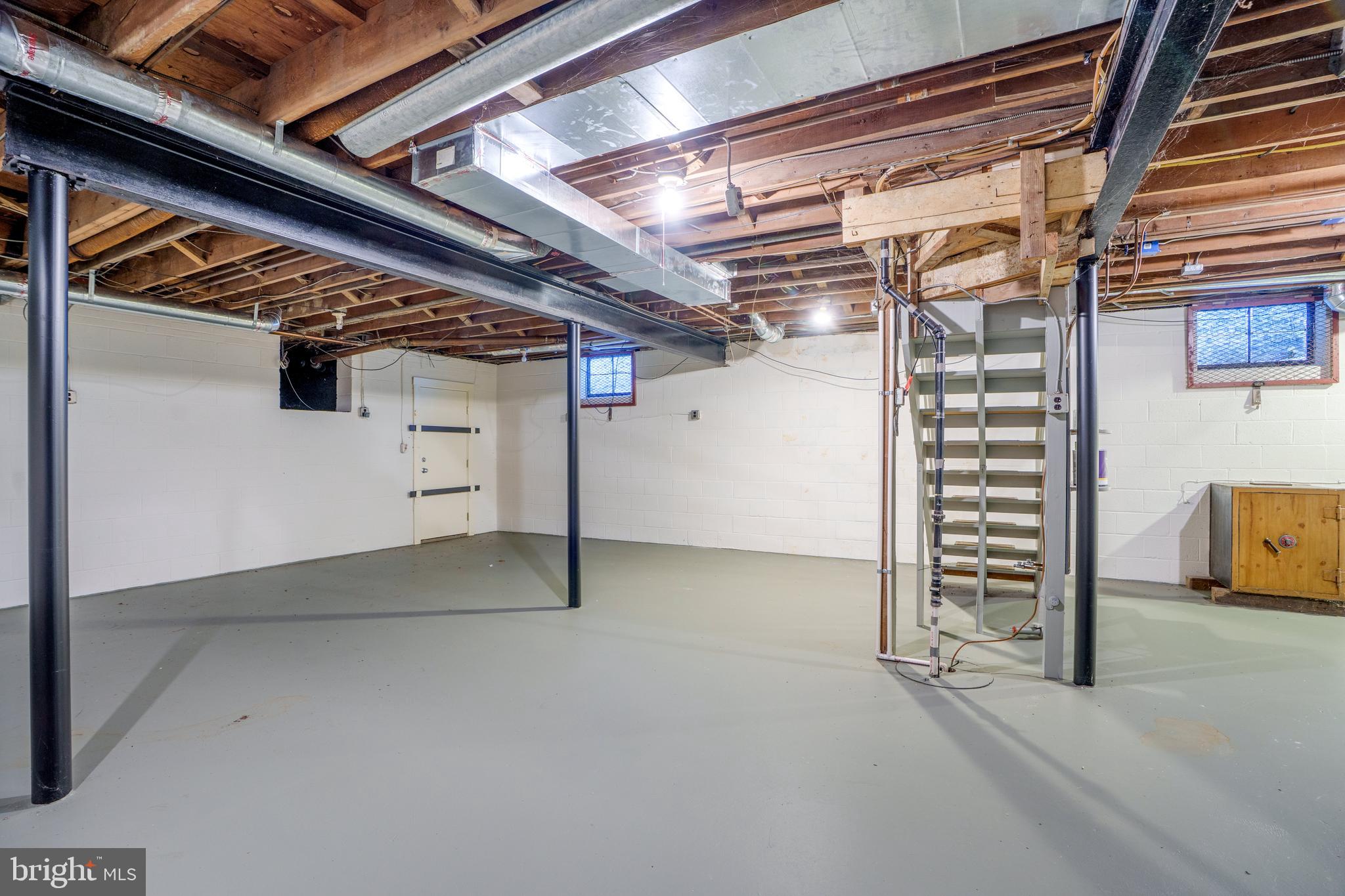4 Farview Road Baltimore, MD 21212 - Photo 57 of 65 Huge area/tons of additional storage. TALL ceiling