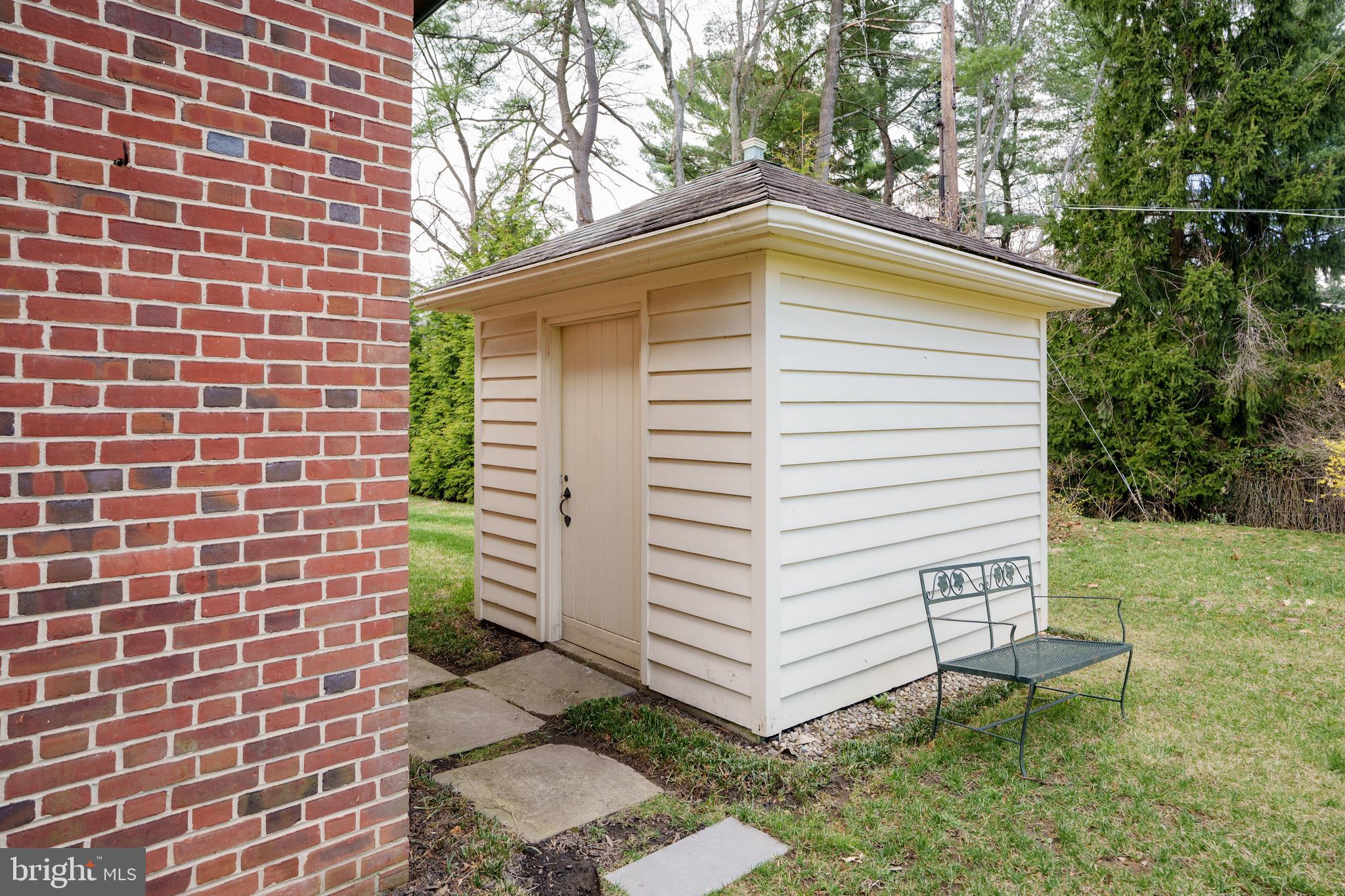 4 Farview Road Baltimore, MD 21212 - Photo 58 of 65 Standalone Garden shed.