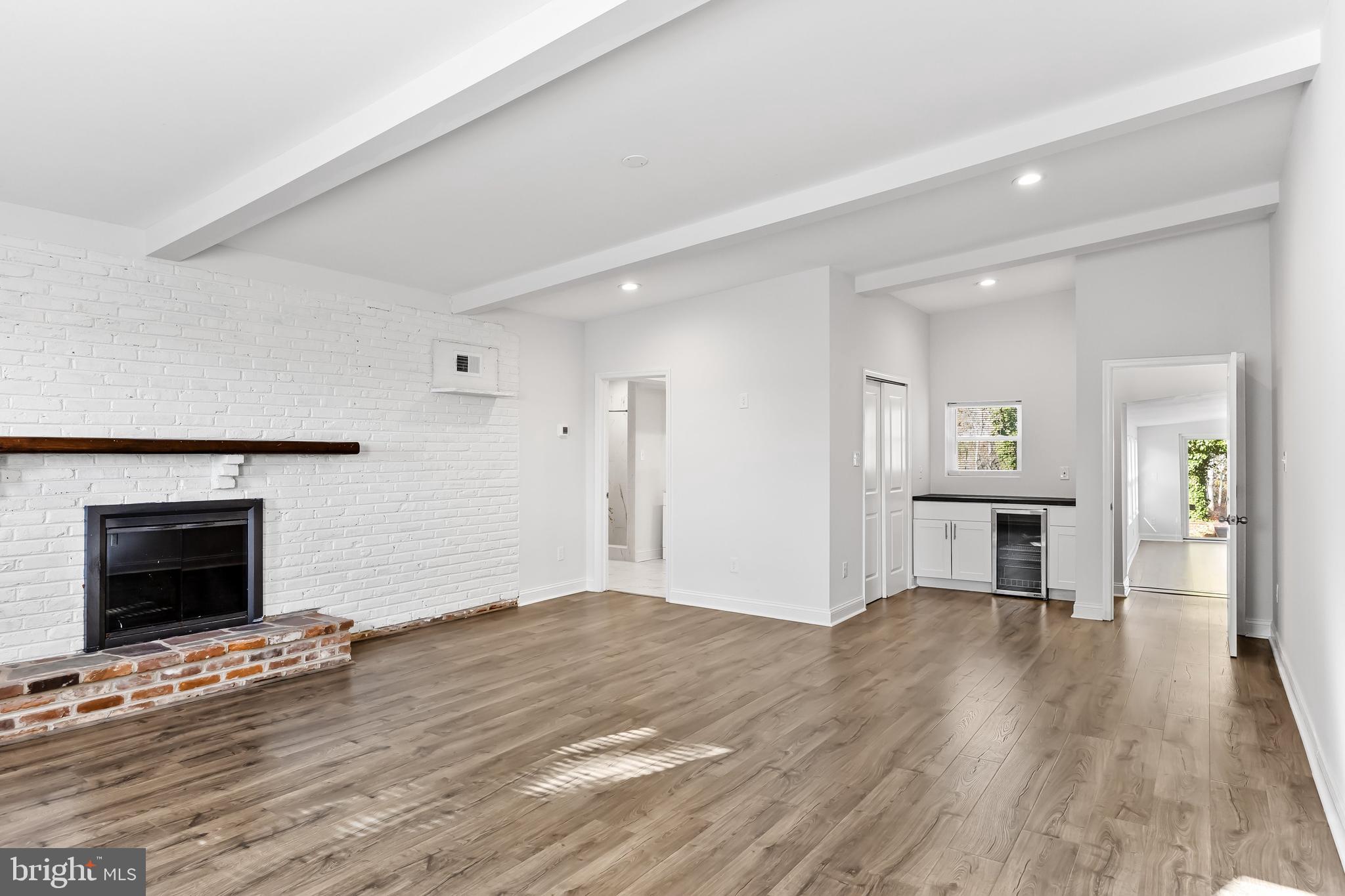 8 Lakeside Drive Medford, NJ 08055 - Photo 27 of 53 MAIN BEDROOM