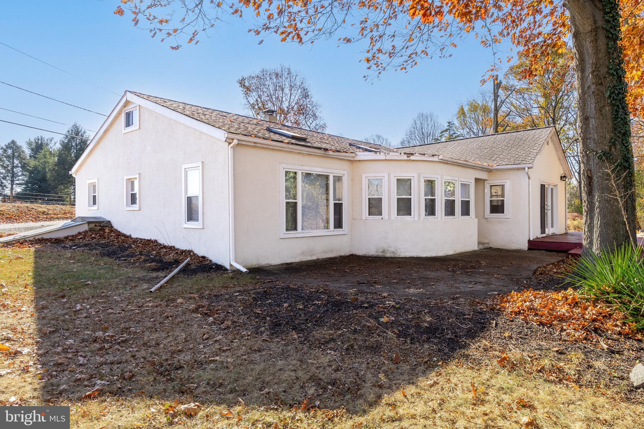 8 Lakeside Drive Medford, NJ 08055 - Photo 34 of 53 EXTERIOR BACK