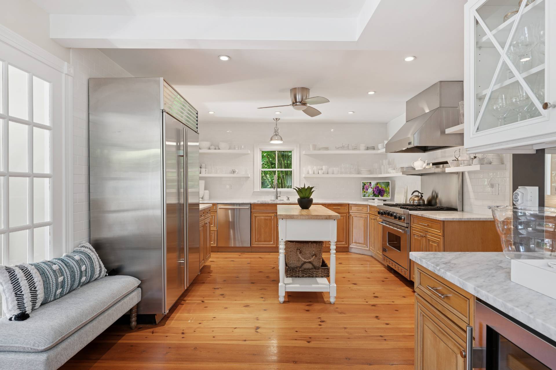 86 Pantigo Road East Hampton, NY 11937 - Photo 10 of 26 Gallery Image 10