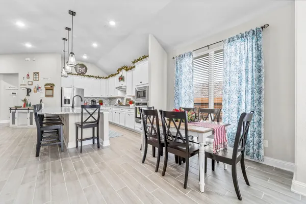 $2,800 | 15414 Greenford Glen Drive, Cypress, TX 77429