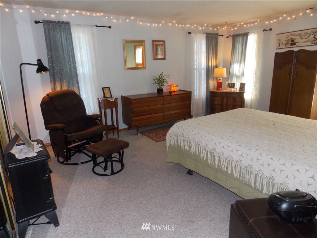 7127 Mullen Road Southeast Olympia, WA 98503 - Photo 13 of 23