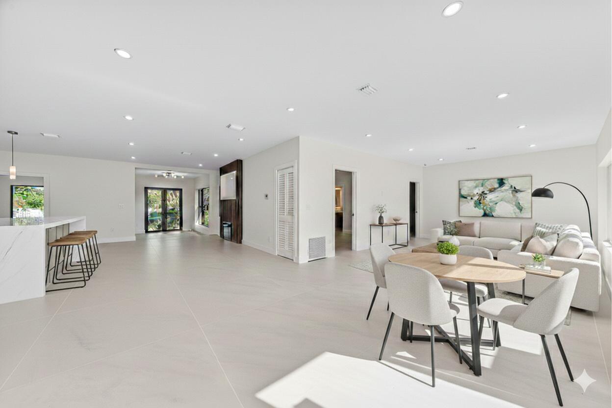 1004 Avon Road West Palm Beach, FL 33401 - Photo 11 of 45 IMG_4413