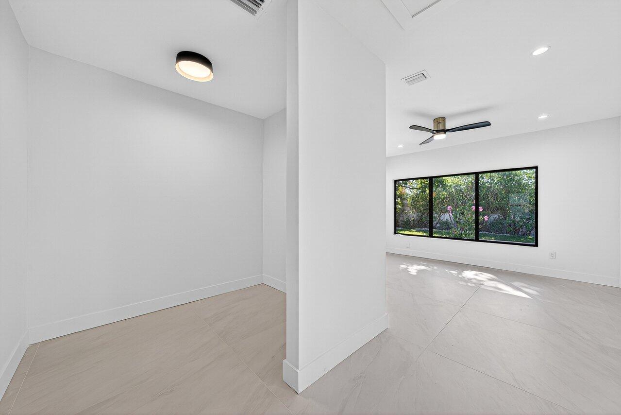 1004 Avon Road West Palm Beach, FL 33401 - Photo 25 of 45 013-1004AvonRoad-WestPalmBeach-FL-33401-