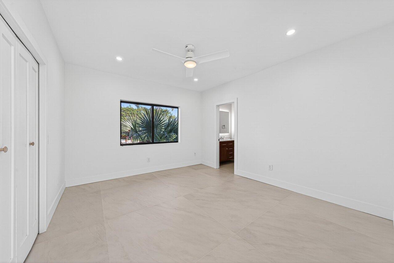 1004 Avon Road West Palm Beach, FL 33401 - Photo 29 of 45 007-1004AvonRoad-WestPalmBeach-FL-33401-