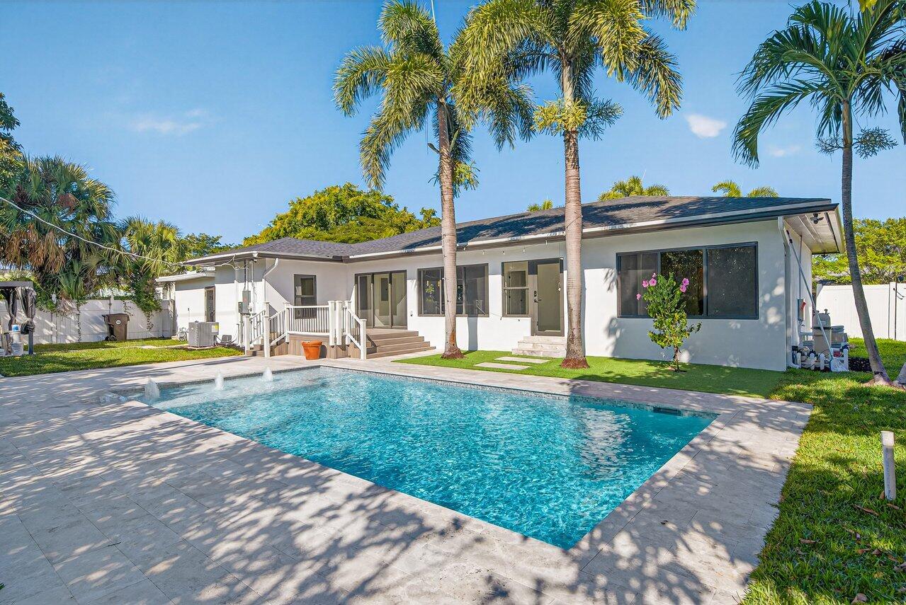 1004 Avon Road West Palm Beach, FL 33401 - Photo 38 of 45 040-1004AvonRoad-WestPalmBeach-FL-33401-