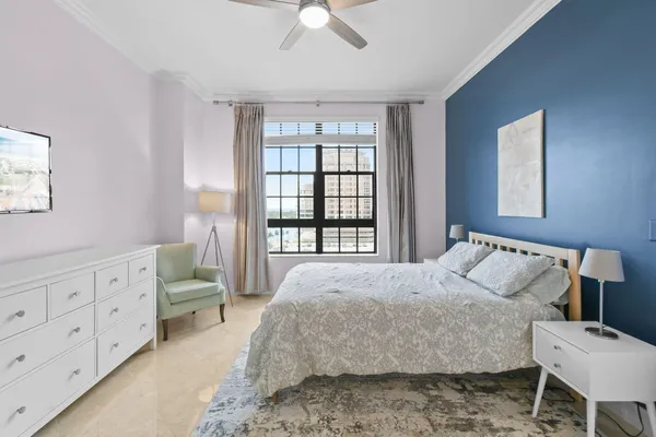 $9,750 | 701 South Olive Avenue, Unit 818, West Palm Beach, FL 33401