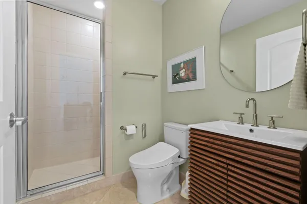 $9,750 | 701 South Olive Avenue, Unit 818, West Palm Beach, FL 33401