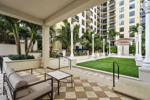 $9,750 | 701 South Olive Avenue, Unit 818, West Palm Beach, FL 33401