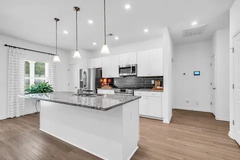 $349,900 | 1838 Holdens Hollow, Columbia, TN 38401