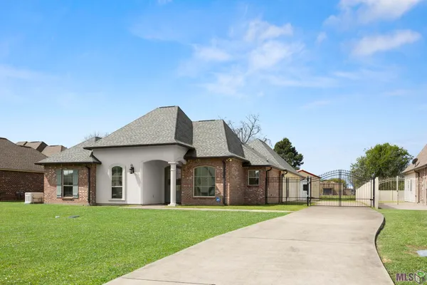 $350,000 | 523 Gisele Street, New Roads, LA 70760