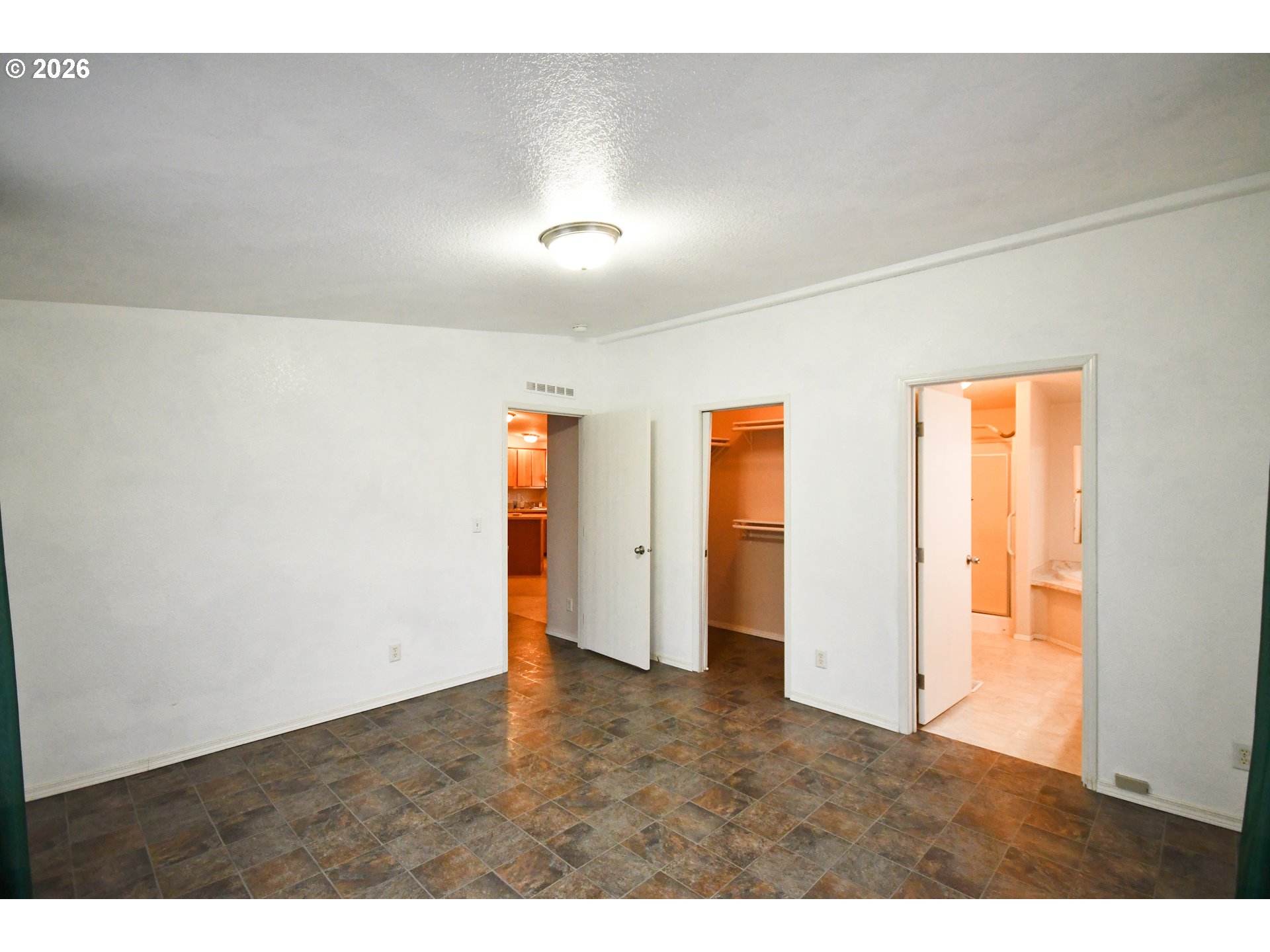 755 Division Street, Unit 322 The Dalles, OR 97058 - Photo 7 of 14 a view of an empty room