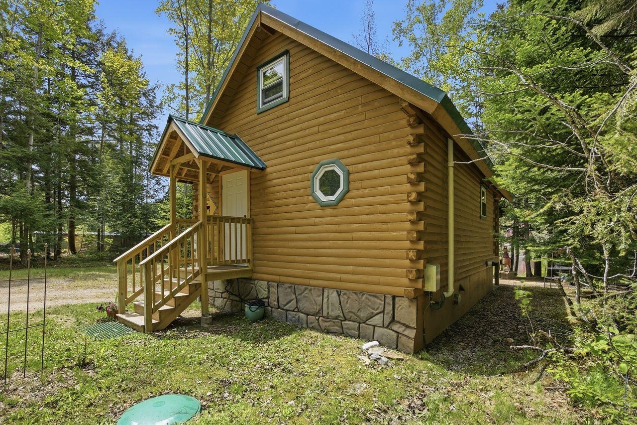 38 Kelly Road Stark, NH 03582 - Photo 5 of 60