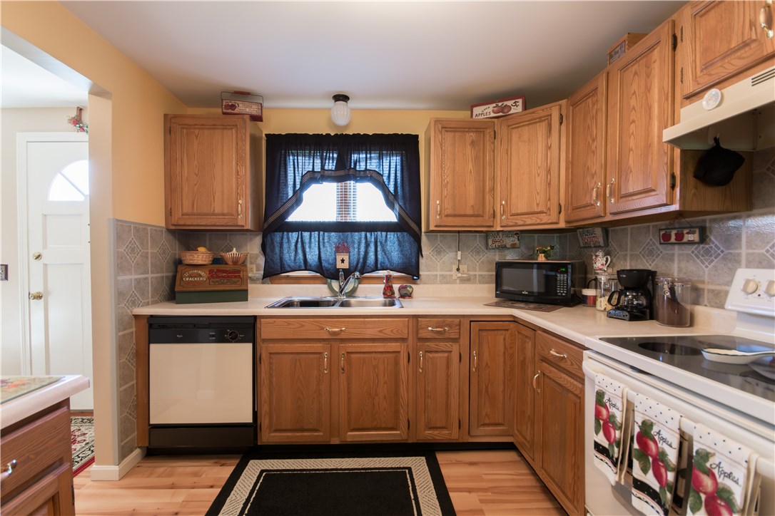 149 Fish Road Tiverton, RI 02878 - Photo 18 of 40