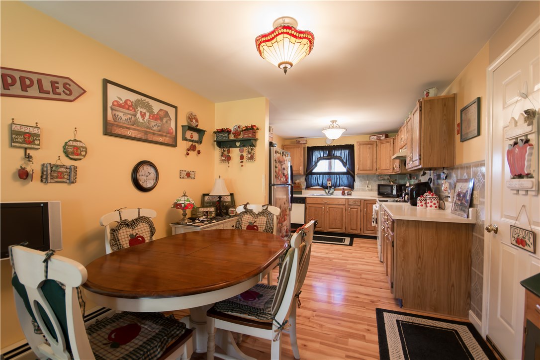 149 Fish Road Tiverton, RI 02878 - Photo 21 of 40