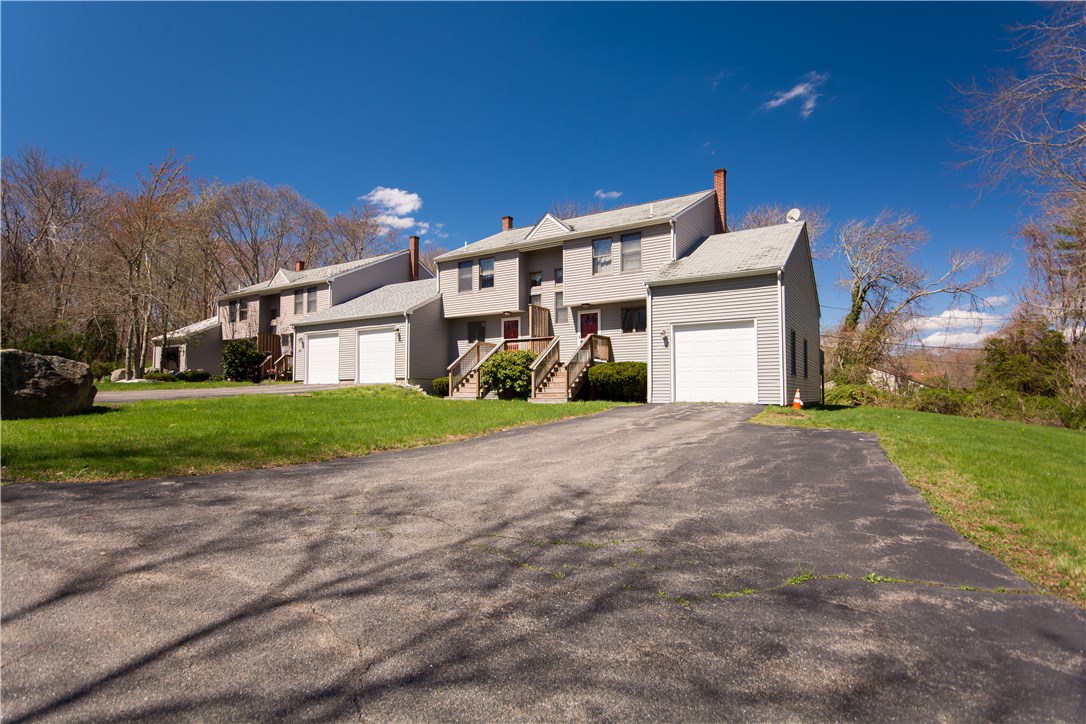 149 Fish Road Tiverton, RI 02878 - Photo 5 of 40