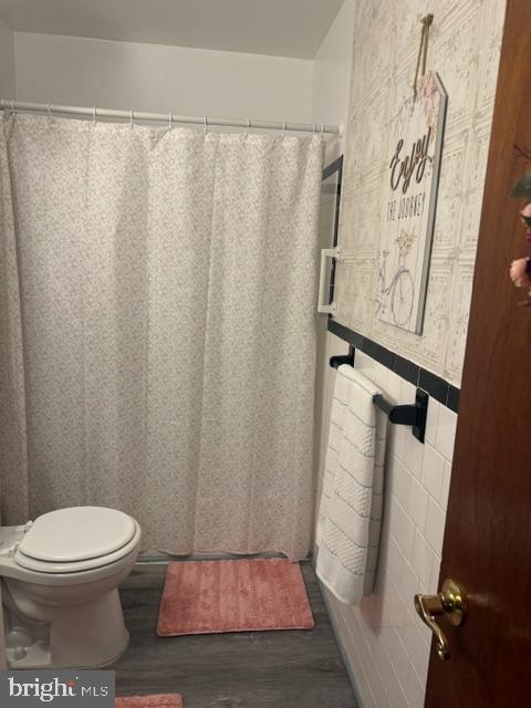 7423 North Point Road Edgemere, MD 21219 - Photo 14 of 44 Apartment A Bathroom