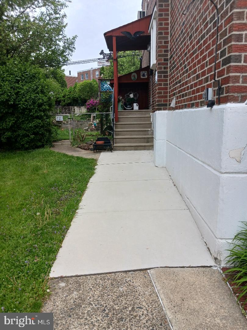 7356 Hiola Road Philadelphia, PA 19128 - Photo 13 of 13 Side entrance