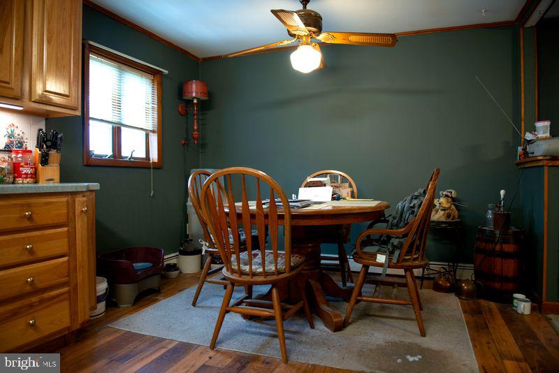 7356 Hiola Road Philadelphia, PA 19128 - Photo 3 of 13