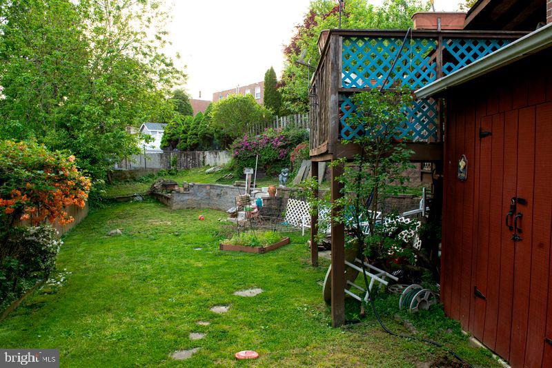 7356 Hiola Road Philadelphia, PA 19128 - Photo 10 of 13 Rear Yard