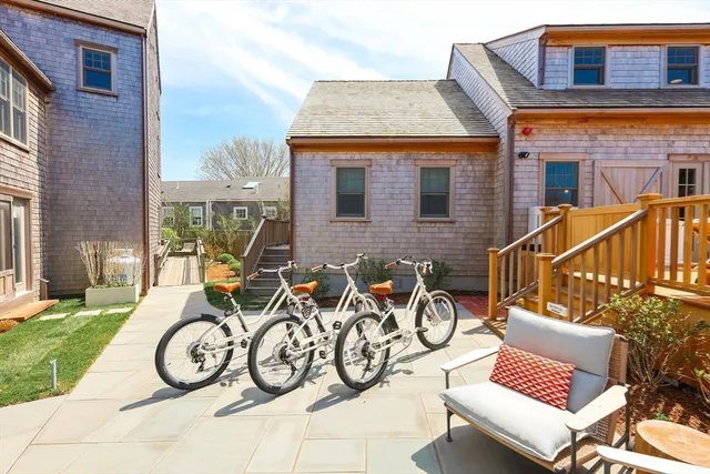 a picture of a bench in a kitchen