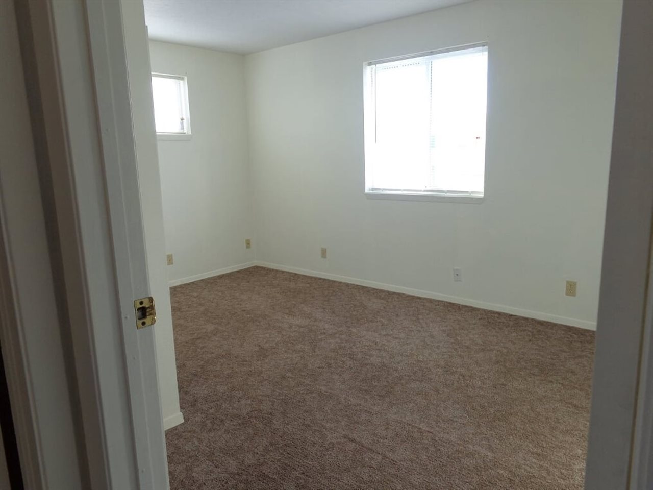 318-320 North Pierce Road Spokane, WA 99206 - Photo 4 of 12 Gallery Image 4