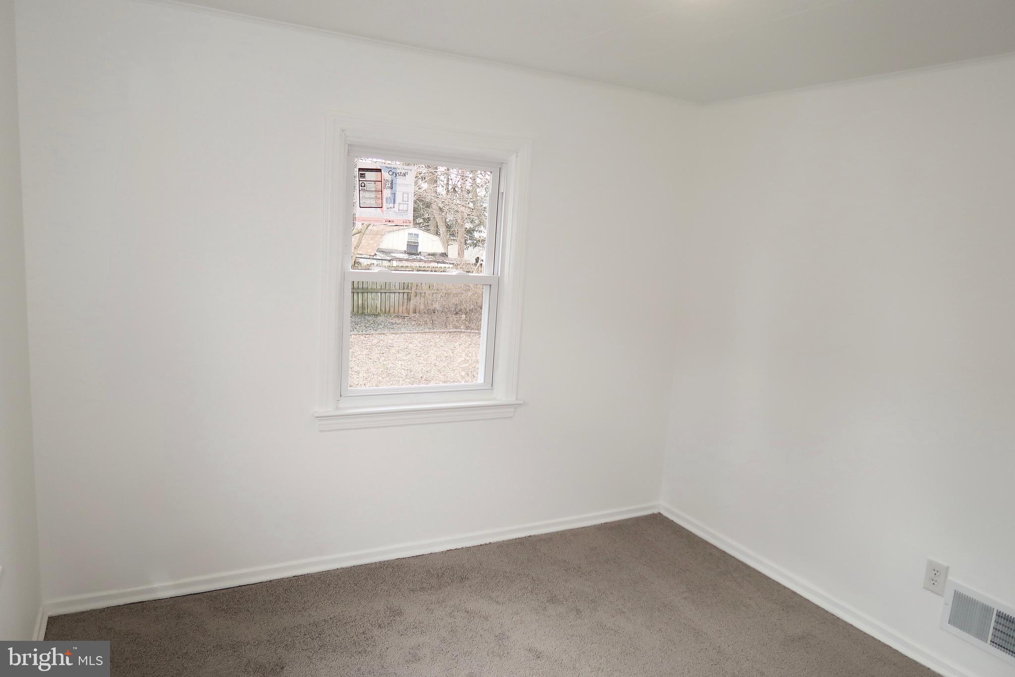 750 Oatman Street York, PA 17404 - Photo 23 of 33 an empty room with a window