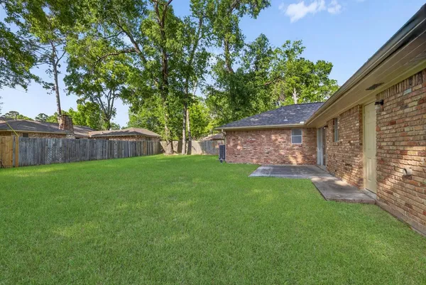 $275,000 | 202 Oak Hollow Street, Conroe, TX 77301