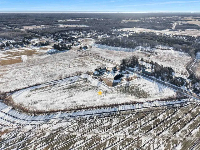 $173,900 | County Road South, Pulaski, WI 54162