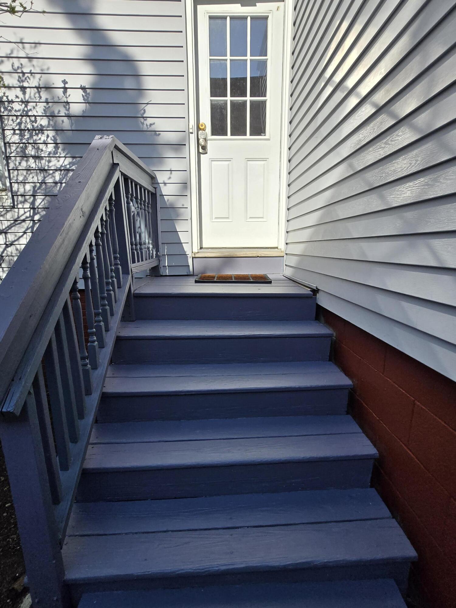 14 Boynton Street Portland, ME 04102 - Photo 5 of 29 Back Entryway