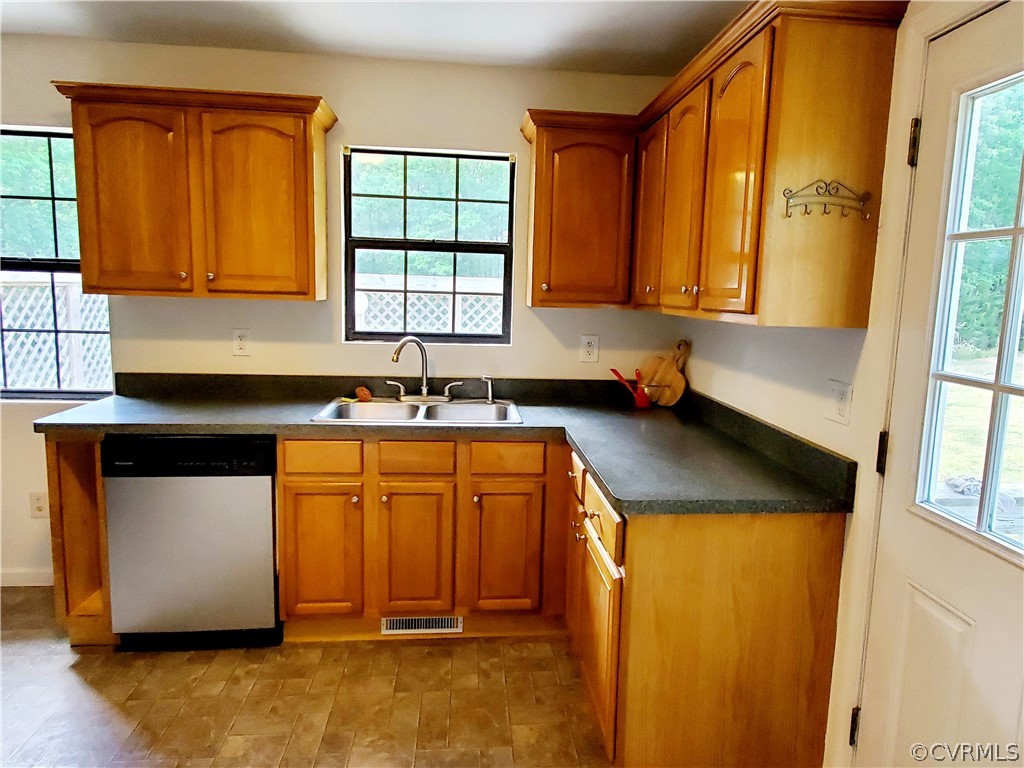 16281 Jones Farm Road Montpelier, VA 23192 - Photo 4 of 19 Gallery Image 4