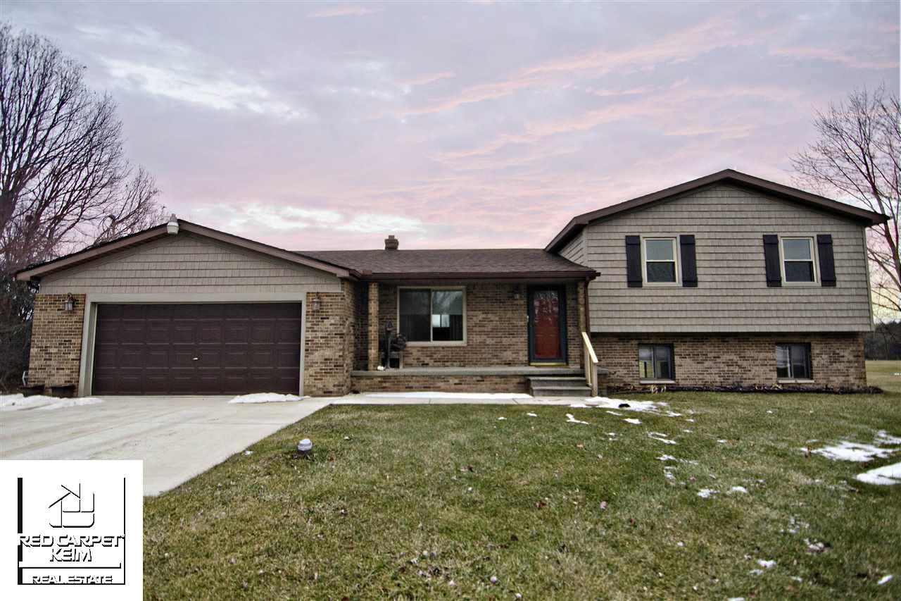 2271 South Oak Road Davison, MI 48423 - Photo 1 of 29