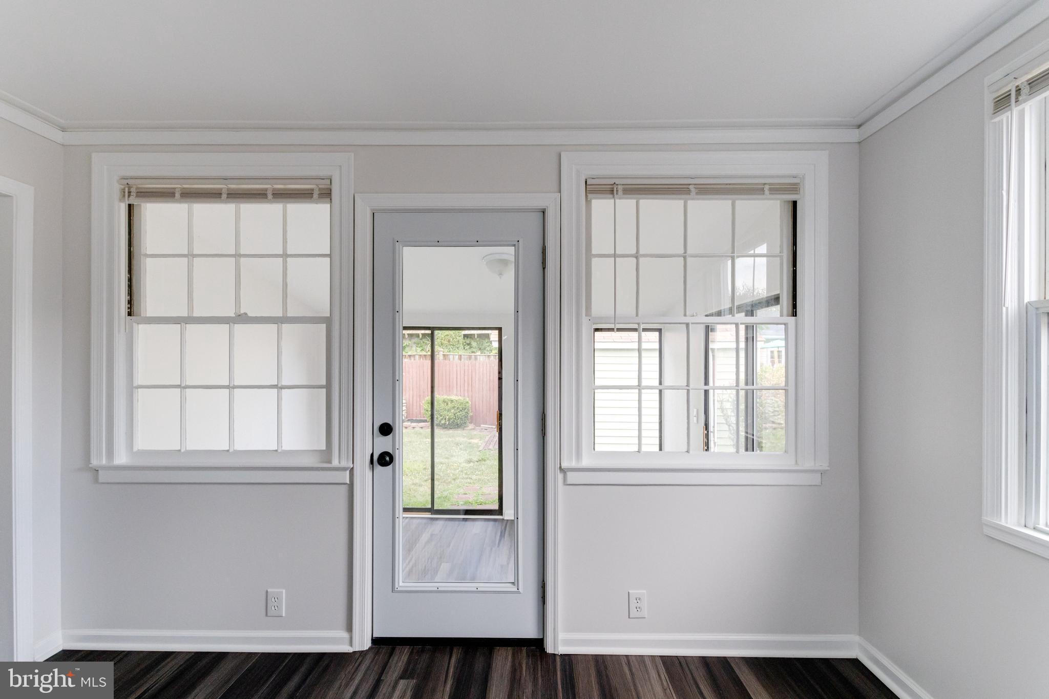 8204 Longpoint Road Dundalk, MD 21222 - Photo 19 of 60