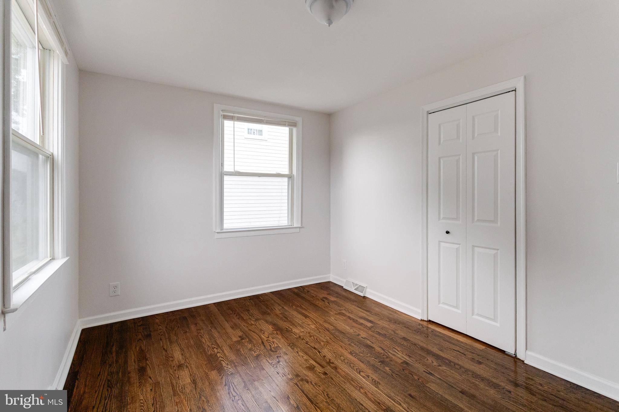 8204 Longpoint Road Dundalk, MD 21222 - Photo 33 of 60