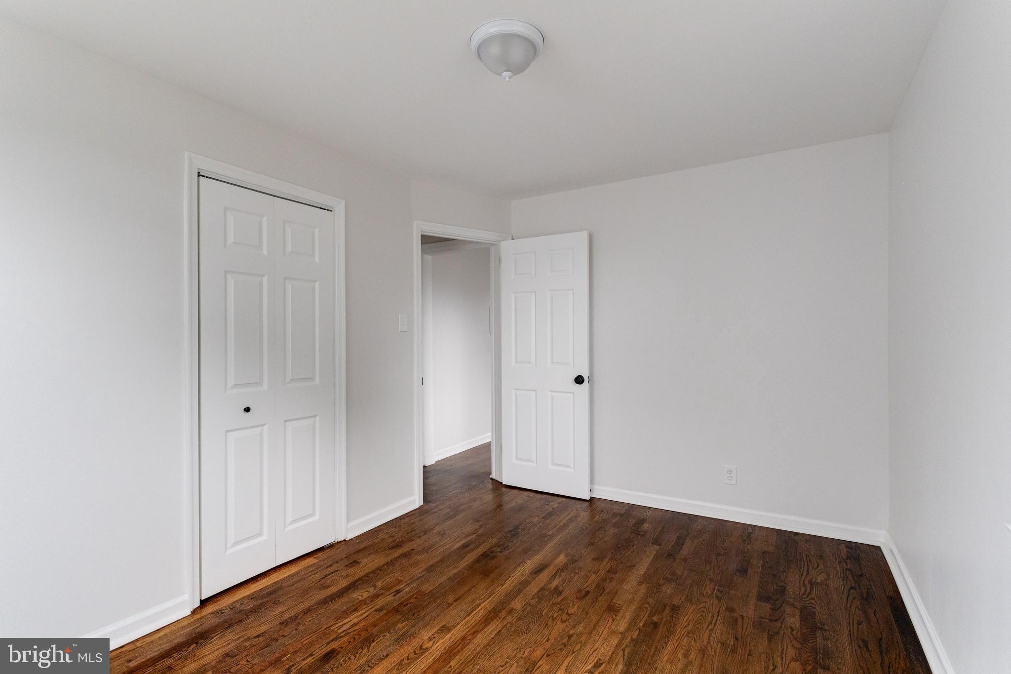 8204 Longpoint Road Dundalk, MD 21222 - Photo 34 of 60