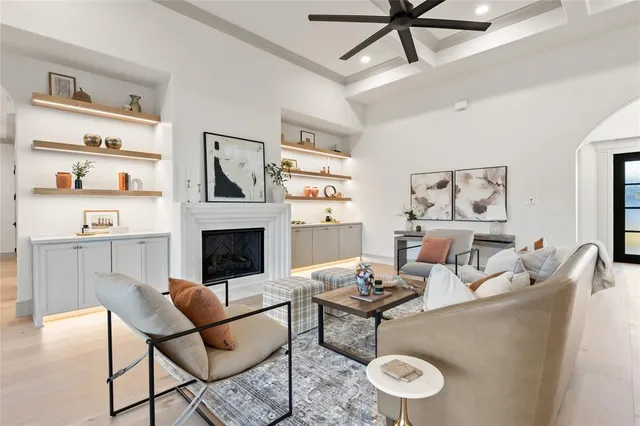 $1,449,900 | 724 Cooper Trail, Weatherford, TX 76087