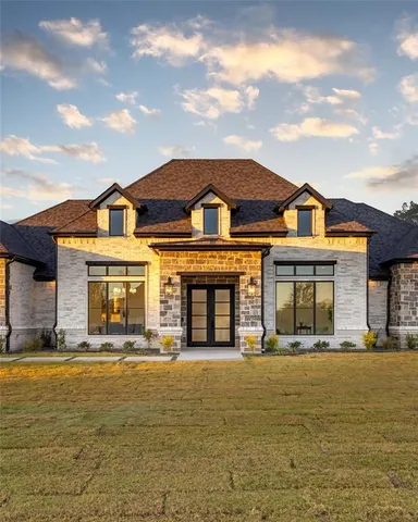 $1,449,900 | 724 Cooper Trail, Weatherford, TX 76087