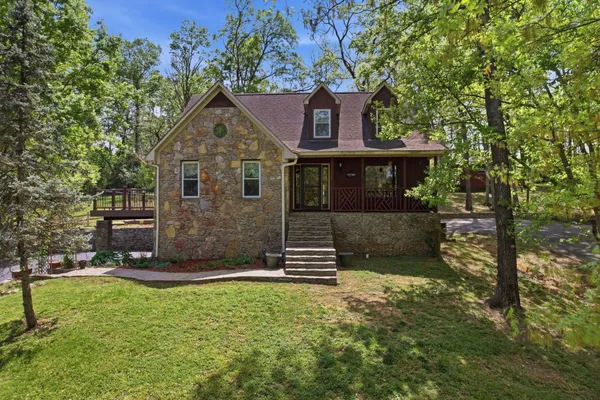 $749,900 | 2105 Alpine Drive, Columbia, TN 38401