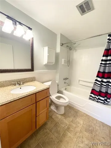 $129,900 | 110 Charter Oaks Drive, Unit 3, Amherst, NY 14228