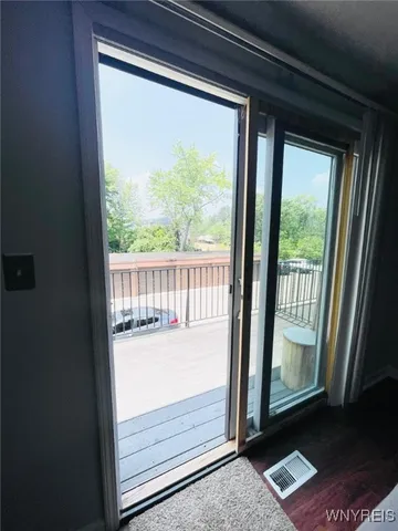 $129,900 | 110 Charter Oaks Drive, Unit 3, Amherst, NY 14228