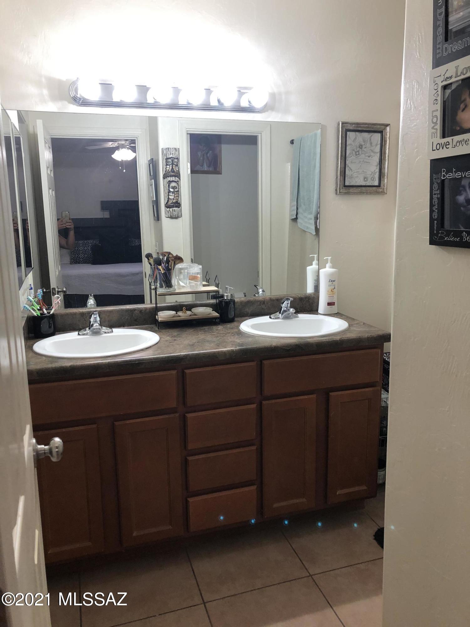 373 B Sunny Lane Rio Rico, AZ 85648 - Photo 5 of 10