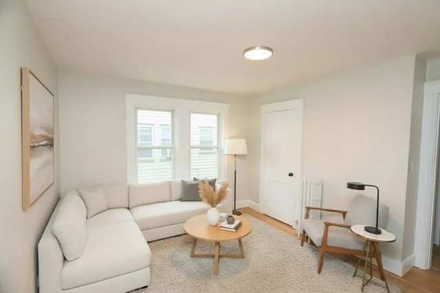 $2,995 | 344-346 Hyde Park Avenue, Unit 3, Boston, MA 02131