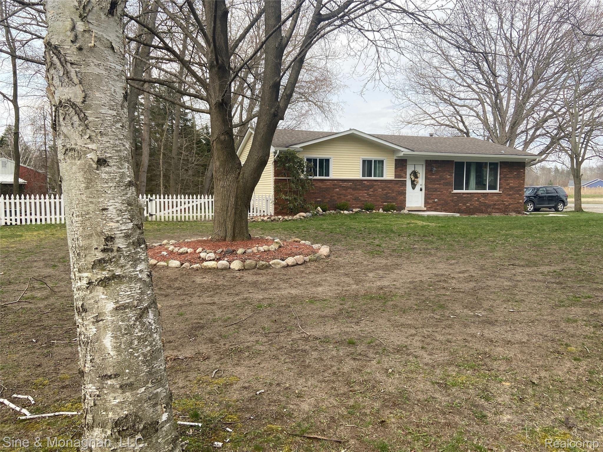 6520 Swartout Road Algonac, MI 48001 - Photo 2 of 21 A30BEB5D-0F69-4FF7-9E3A-1A6169F3B366.jpeg