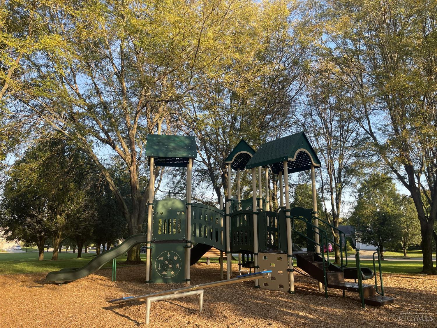 174 Regency Square Maineville, OH 45039 - Photo 44 of 48 Neighborhood Playset