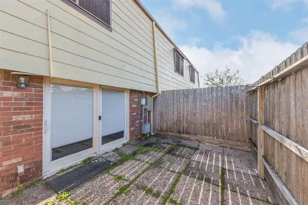 $1,525 | 11525 Burdine Street, Unit 402, Houston, TX 77035