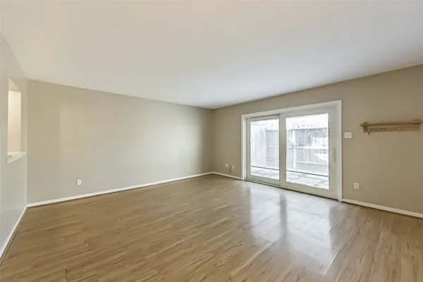 $1,525 | 11525 Burdine Street, Unit 402, Houston, TX 77035