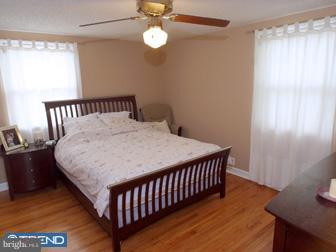 1990 Carter Road Folcroft, PA 19032 - Photo 7 of 12 Bedroom - Main