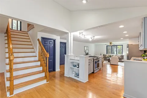 $849,000 | 22 Mayfield Road, Barrington, RI 02806