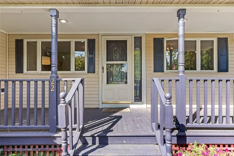 $849,000 | 22 Mayfield Road, Barrington, RI 02806